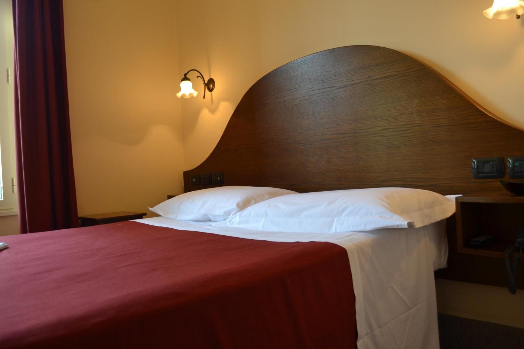 Hotel Al Sanpietrino โรม ห้อง รูปภาพ