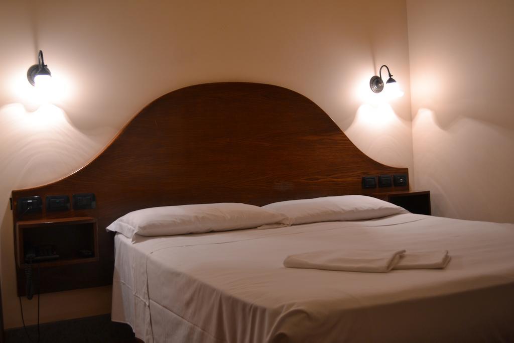 Hotel Al Sanpietrino โรม ห้อง รูปภาพ